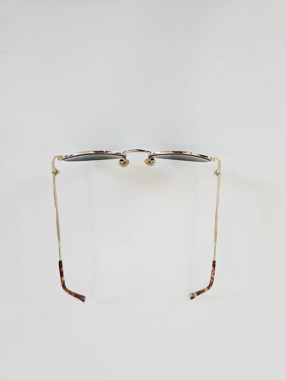 Vintage Minimalist Gold Metal Frame Tortoise Shell Oval Black Tint Sunglasses